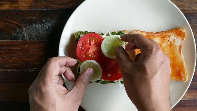 Veg Grill Sandwich recipe | Street style grill cheese Sandwich | Cheesy Stuffing | Kitchen Flames смотреть онлайн