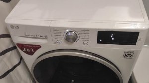Стиральная машина с сушкой  LG F12U2HDM1N / 2 года эксплуатации.