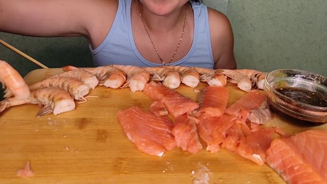 Мукбанг ФОРЕЛЬ КРЕВЕТКИ МОРЕПРОДУКТЫ/ Mukbang SALMON Shrimps