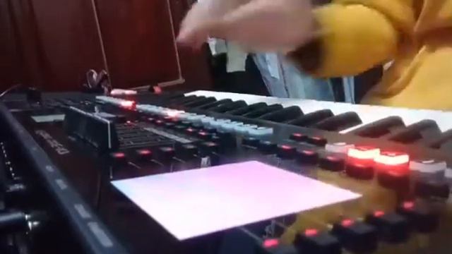 Roland E-A7 Bolero смотреть онлайн