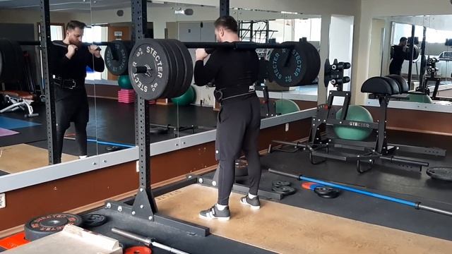 Приседания 130 кг на 5 раз смотреть онлайн
