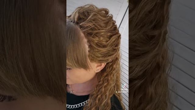 Трессовые кудряшки, чёлку оставляем по желанию смотреть онлайн