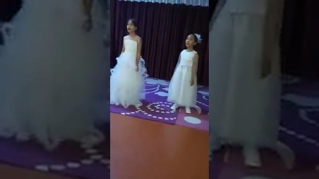 Койшибай Гулим и Зикен Айман. Дуэт "Айгойлек" Казахстан. Песня Абая "Козимнин карасы" смотреть онлайн