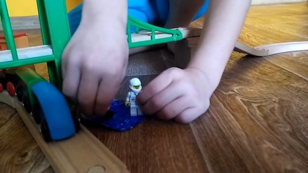 Деревянная железная дорога