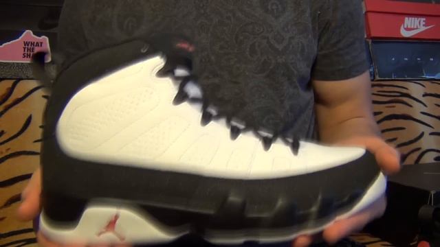 Видеообзор Air Jordan 9 Retro "Space Jam" от #SNKRRVWS смотреть онлайн