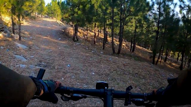 Mountain Biking to Chair Lift Abbottabad Pakistan- GoPro Hero 8 смотреть онлайн