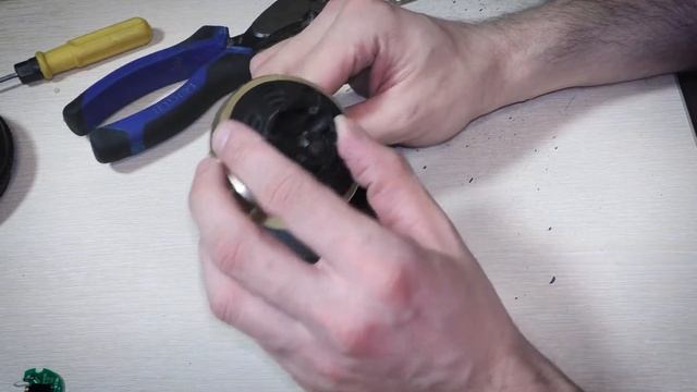 [ПРАКТИЧНАЯ КУХНЯ] НАУШНИКИ AKG K240 Studio. Ремонт и Восстановление на Коленке. DIY. смотреть онлайн