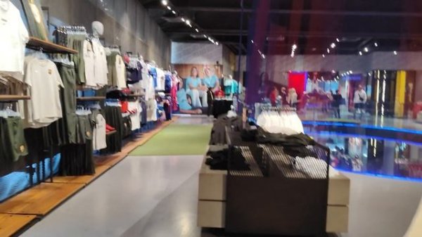 Обзор магазина FC BARCELONA на стадионе Камп Ноу Барселона