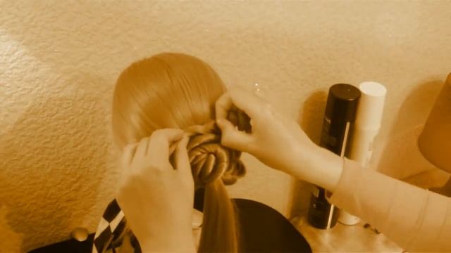 Шишка из волос | Очень просто | Hairstyles by REM | Copyright © #hairstyles смотреть онлайн