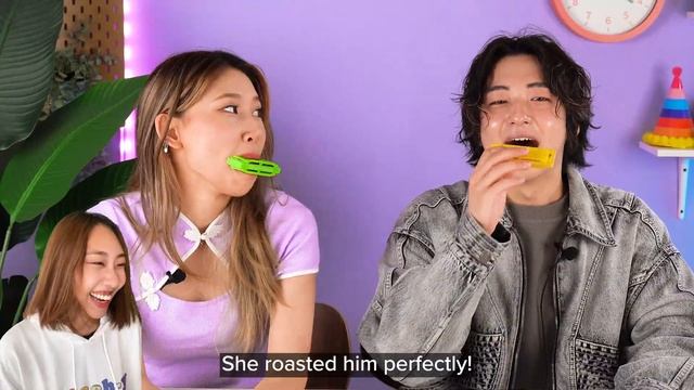 Koreans Try Not To Laugh To These TikToks! | Koreans React смотреть онлайн