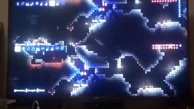 Играю в Terraria на Xbox. Играю с другом. смотреть онлайн