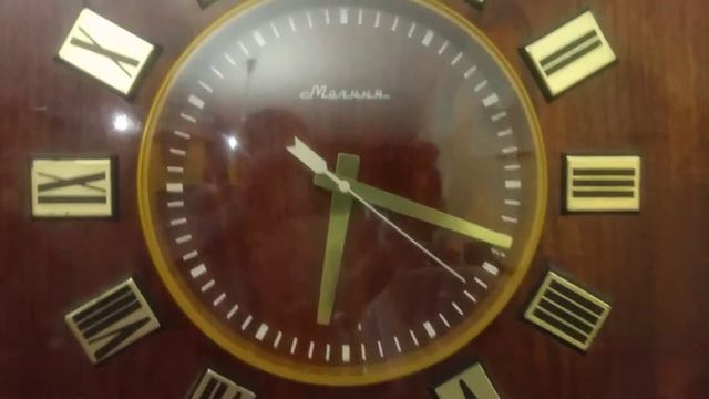 Часы Молния камертонные смотреть онлайн