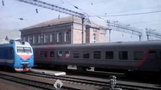 Эп1м-599 с поездом 62 Москва Нальчик смотреть онлайн