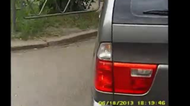 Разборки байкера с BMW смотреть онлайн