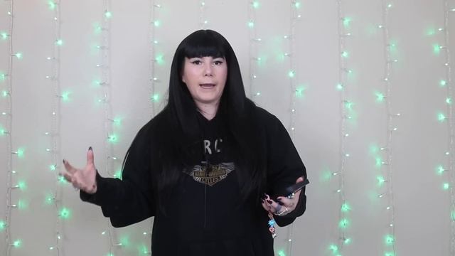 Charli D'Amelio: Walmart employee of the month смотреть онлайн