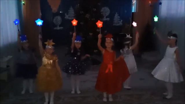 НОВОГОДНИЕ НАРЯДЫ смотреть онлайн