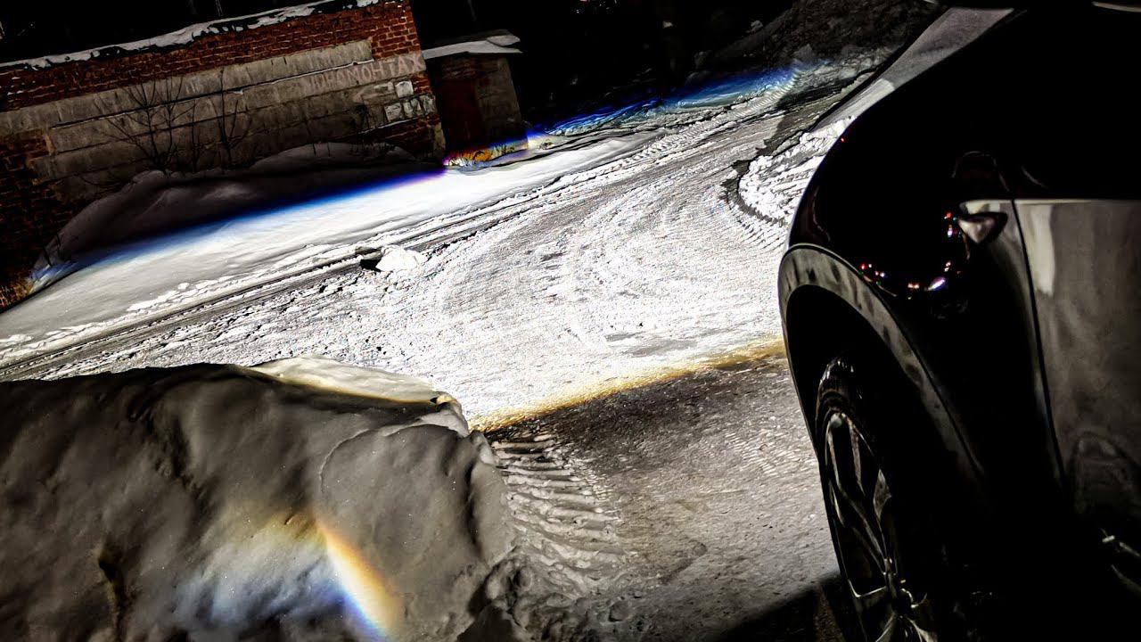 BMW X5 E70 автокорректор. Установка bi-led линз Aozoom 5 поколения. смотреть онлайн