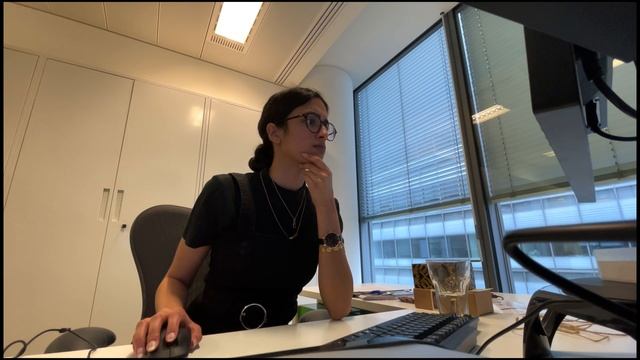 My FIRST DAY in the office | Day in the Life as a Trainee Lawyer in London | Commercial Law смотреть онлайн