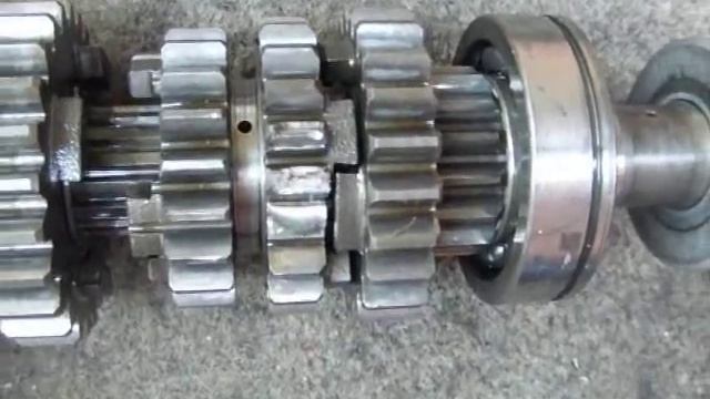 Suzuki GSX-R 750 1993 Transmission Damage смотреть онлайн