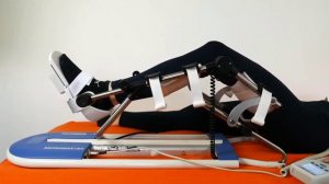 Аппарат для разработки коленного сустава Artromot K1 / Артромот К1