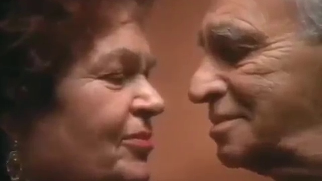 Leonard Cohen / Dance Me to the End of Love смотреть онлайн