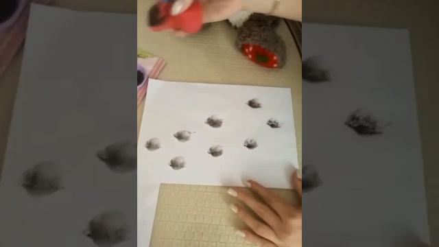 Нетрадиционное рисование « Следы медвежонка» смотреть онлайн