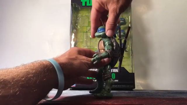 TMNT Leonardo Classic Collection Action Figure Review Teenage Mutant Ninja Turtles смотреть онлайн