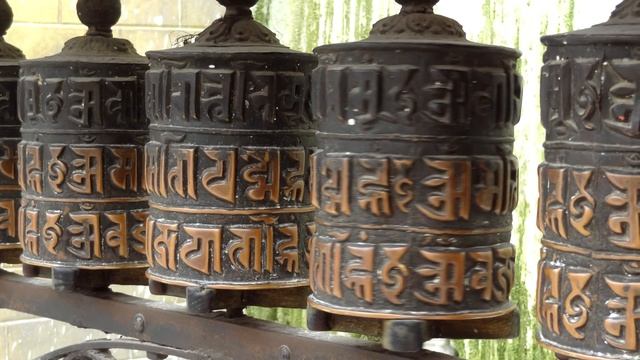 Kathmandu: 365 Steps up to ' The Monkey Temple ' Swayambhuath, Kathmandu, Nepal. Sept 2012 смотреть онлайн