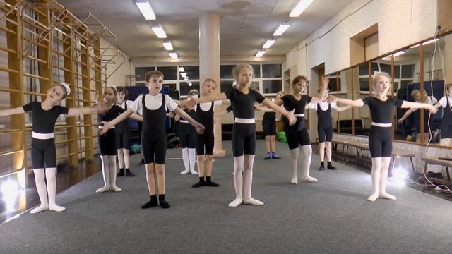 Студия первых годов обучения "Солнышко Петербурга" Лицей 533 Группа 1 смотреть онлайн