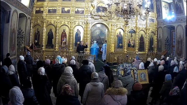 Троицкий Собор. Ранняя Божественная литургия. Введение во храм Пресвятой Богородицы смотреть онлайн