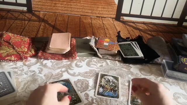 ТАРО ПРОГНОЗ НА 04.04.2020 МЧИТСЯ ТРОЙКА УДАЛАЯ ИЛИ ДВОЕ ИЗ ЛАРЦА? смотреть онлайн