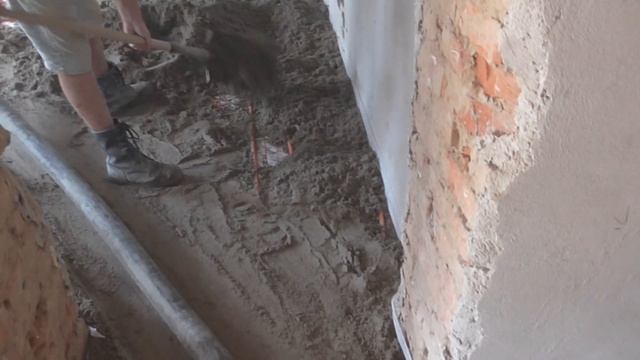 Полусухая чистовая стяжка пола Машинное нанесение смотреть онлайн