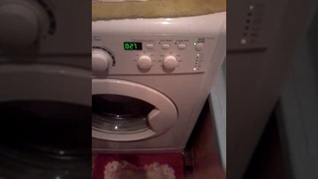 У меня стиральная машина индезит ewsd 51031 пищит во время стирки,в чём дело? смотреть онлайн