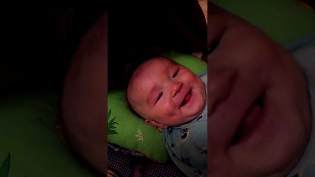 Младенец разговаривает Саясат Ерасыл 3 мес