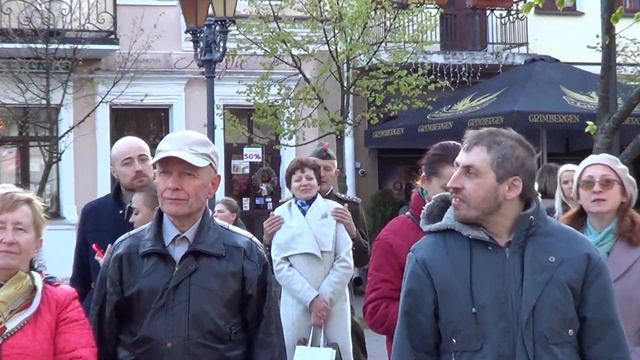 Я прошу, хоть ненадолго, боль моя ты покинь меня... смотреть онлайн