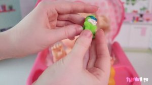 Кукла Беби Элайв Соня выбирает еду и Кушает. Открываем Сюрприз Kinder /Зырики ТВ
