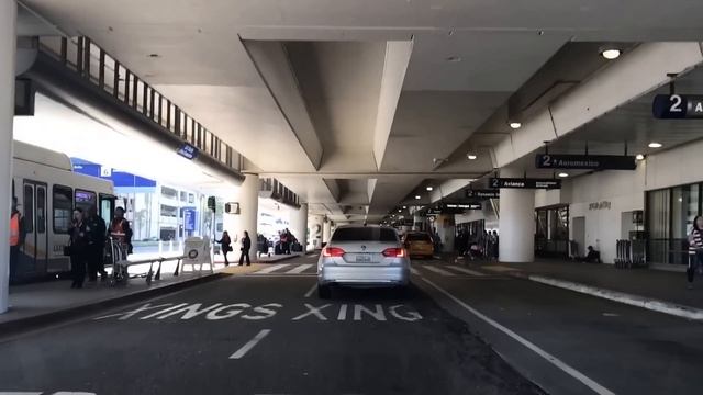 Los Angeles Airport Arrivals смотреть онлайн