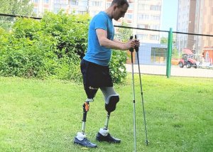 Учусь ХОДИТЬ на ПРОТЕЗАХ НОГ без костылей. Часть 1: «Я пришел в «Антарес»