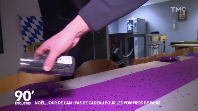 90' Enquetes - Noel, Jour De L'An : Pas De Cadeau Pour Les Pompiers De Paris 2-2 TMC 2018