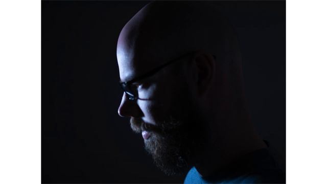 How to Take an Artistic Self-Portrait смотреть онлайн