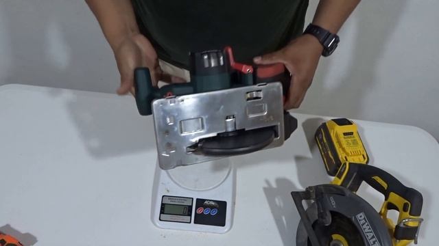 Metabo VS Dewalt Complete Saw Circular 7 1/4 Vs 6 1/2 Steel MKS 18 LTX 58 And DCS578 CAS Flexvolt