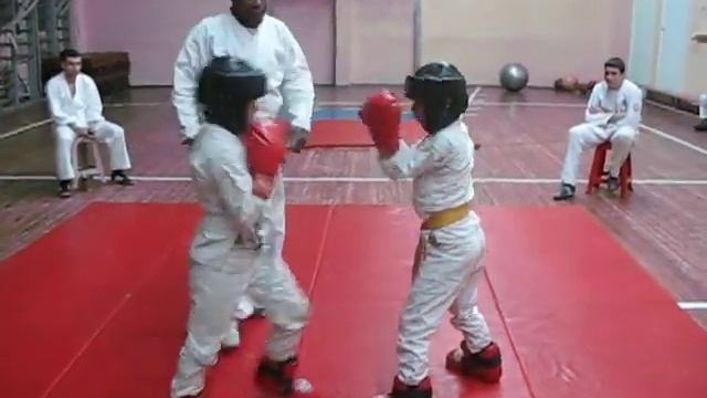 AARZOLA-KARATE Ярослав Яхнис VS Орифжон Гафоров 29,11,2010 смотреть онлайн