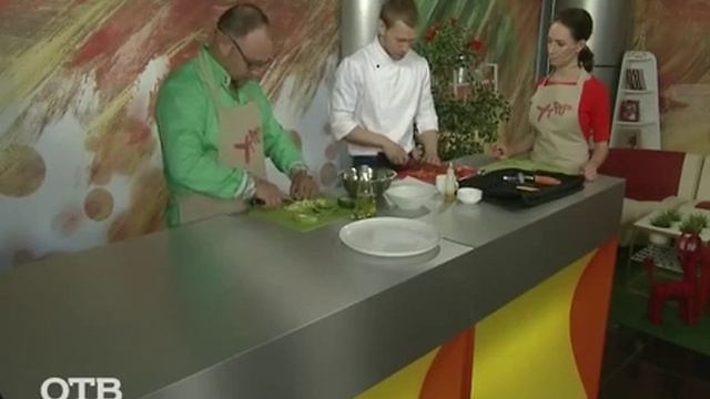 Завтраки на "УТРОтв": лёгкий салат с авокадо (16.07.15) смотреть онлайн