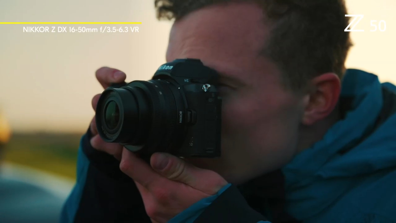 Карманная беззеркалка Nikon Z50 смотреть онлайн