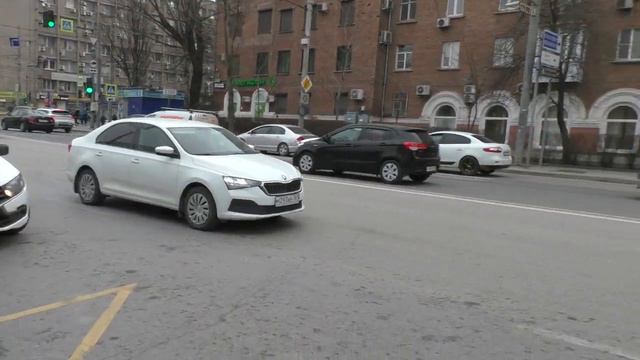 16.3.23. Пробка на Красногвардейском в центре РнД. смотреть онлайн