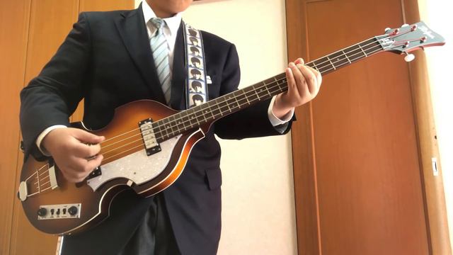 The Beatles - Tell Me Why Bass Cover смотреть онлайн