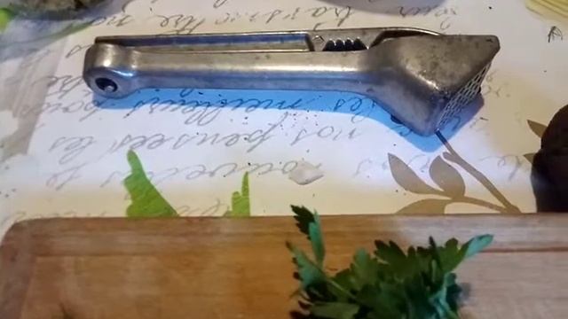 Приготовление кавказского соуса для шашлыка.(4) смотреть онлайн