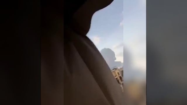 Massive explosion shakes Lebanon's capital Beirut смотреть онлайн