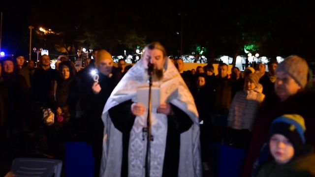 ТРАДИЦИОННЫЕ КРЕЩЕНСКИЕ КУПАНИЯ В БОЛЬШОМ ГЕЛЕНДЖИКЕ смотреть онлайн