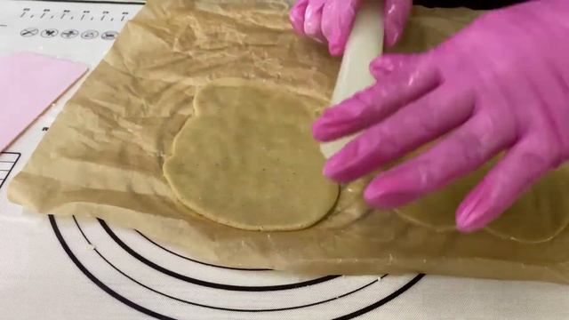 Мастер-класс "Имбирное печенье ко Дню Святого Валентина" смотреть онлайн